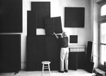 سیاه بر سیاه